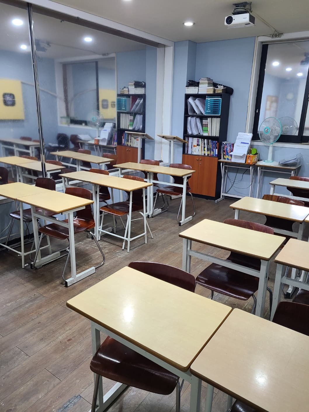 랜드마크 영어학원 사진 1